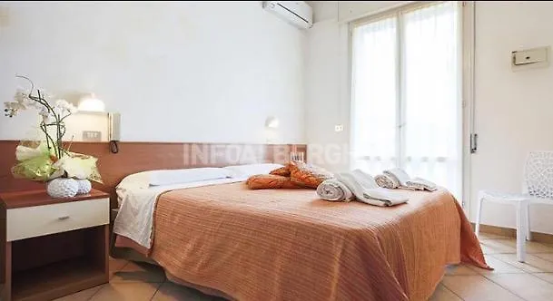 Hotel Arianna Pinarella